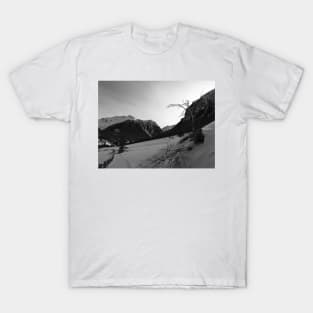 Sun behind the mountains T-Shirt